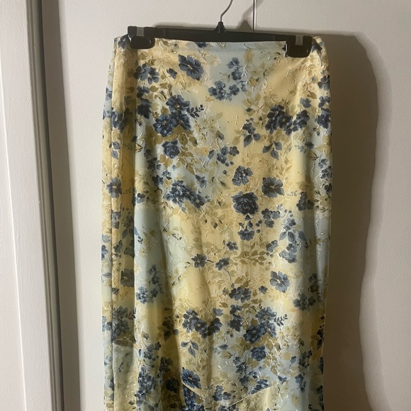 Vintage Flower Skirt Small (7) - Picture 1 of 3